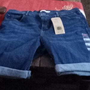 Levi's Bermuda shorts